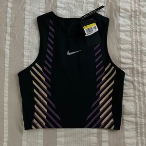 Women’s Nike Tight Fit Racer Back Crop Workout Tank